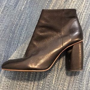 Everlane Size 9 boots.